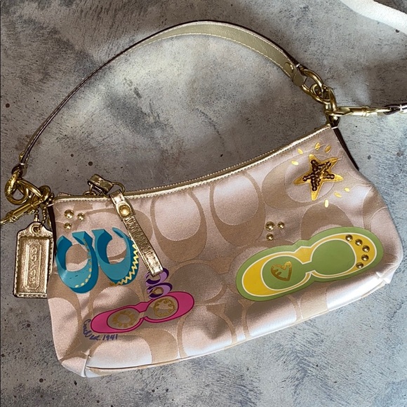 Coach Handbags - Coach shoulder bag